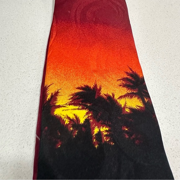 Vintage Jurassic park brachiosaurus 100% Italian silk tie - Picture 16 of 16
